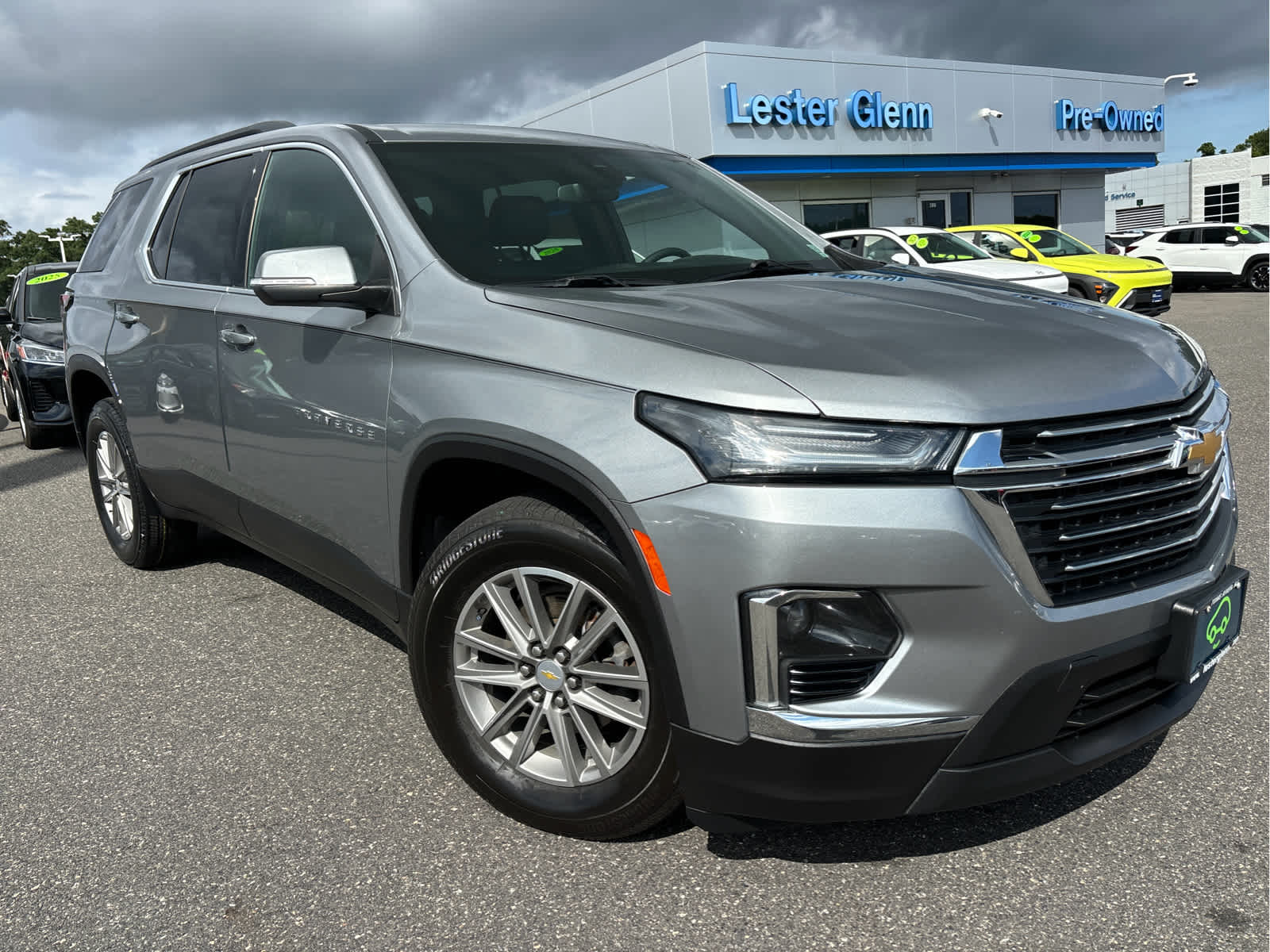 2023 Chevrolet Traverse LT Leather