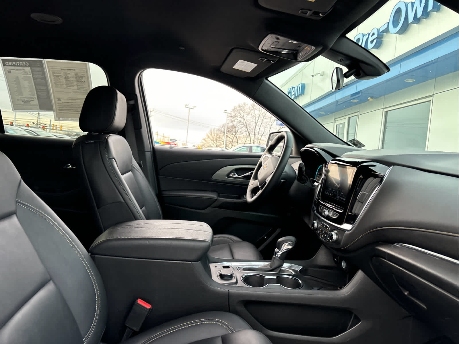 2023 Chevrolet Traverse LT Leather