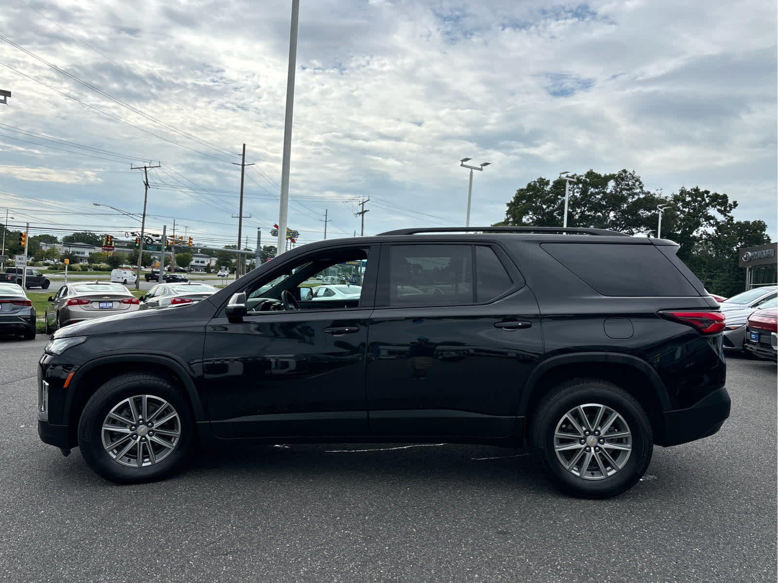 2023 Chevrolet Traverse RS