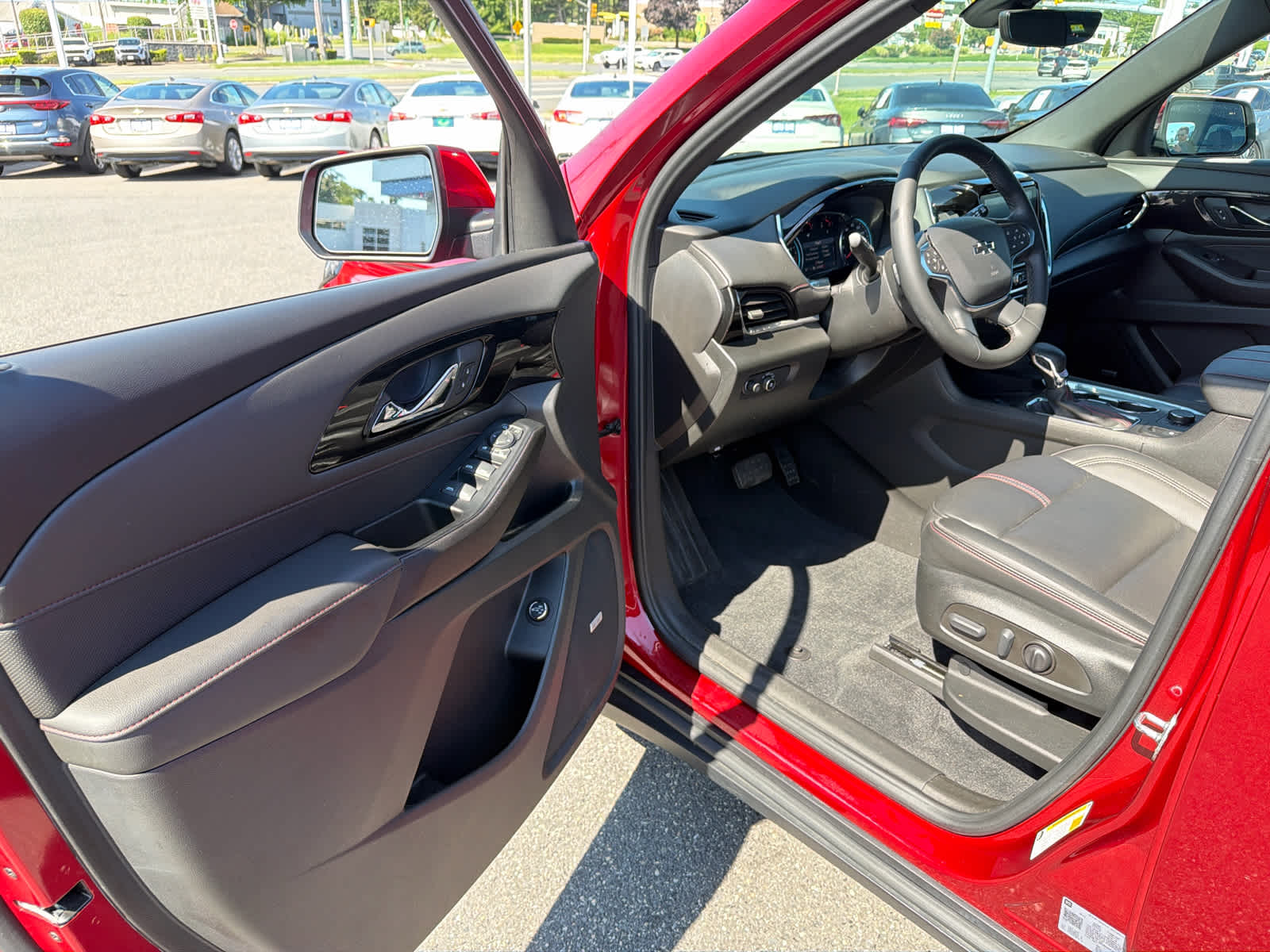 2023 Chevrolet Traverse RS