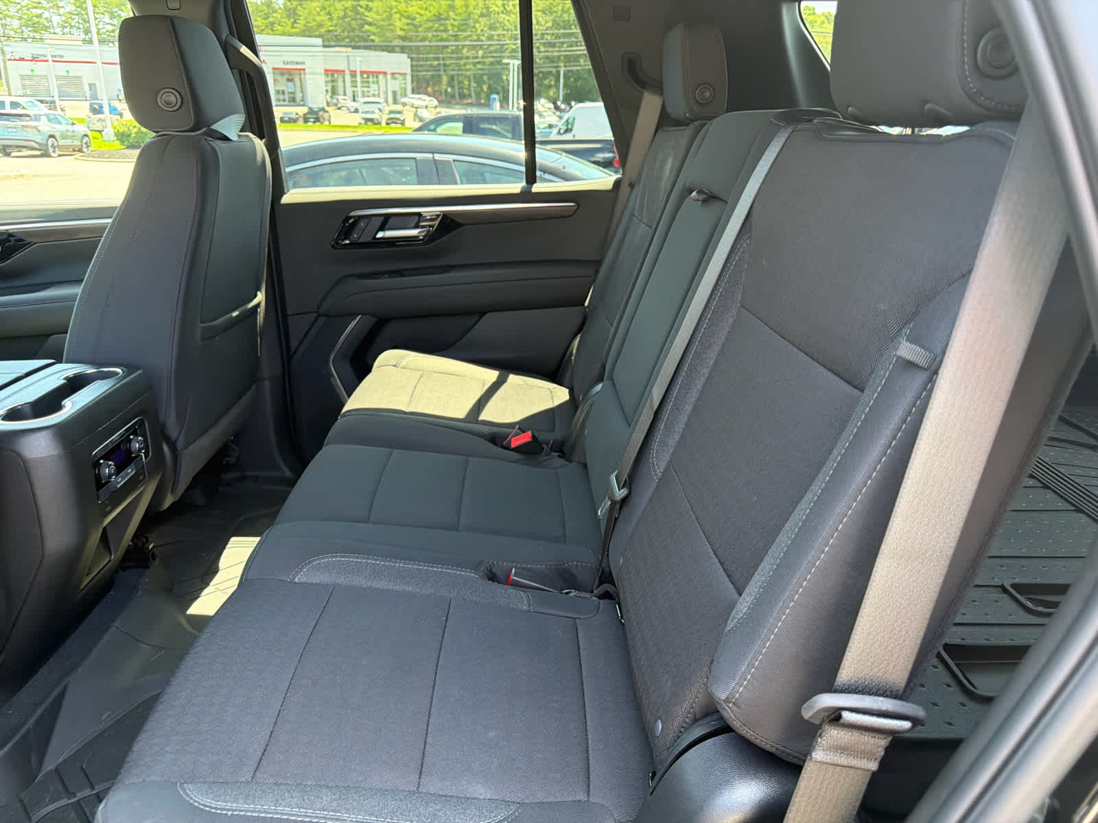 2025 Chevrolet Tahoe LS
