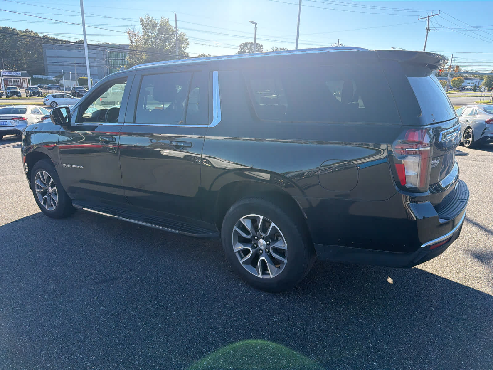 2023 Chevrolet Suburban LS