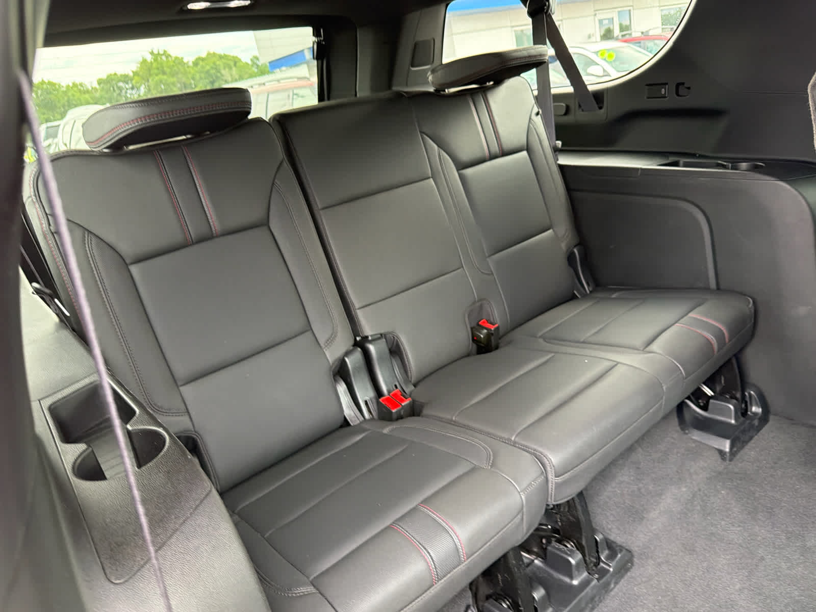 2024 Chevrolet Suburban RST