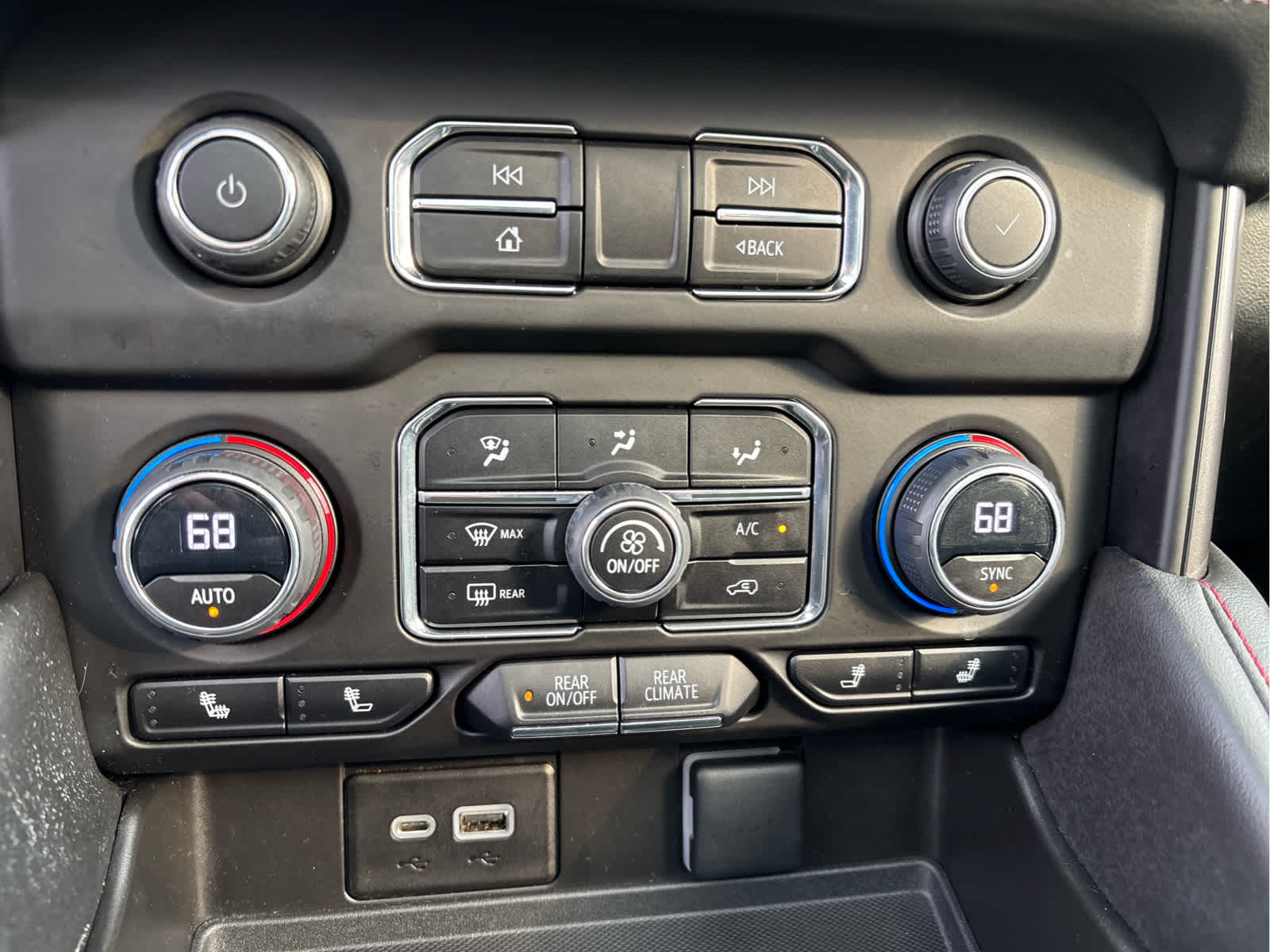 2023 Chevrolet Tahoe RST