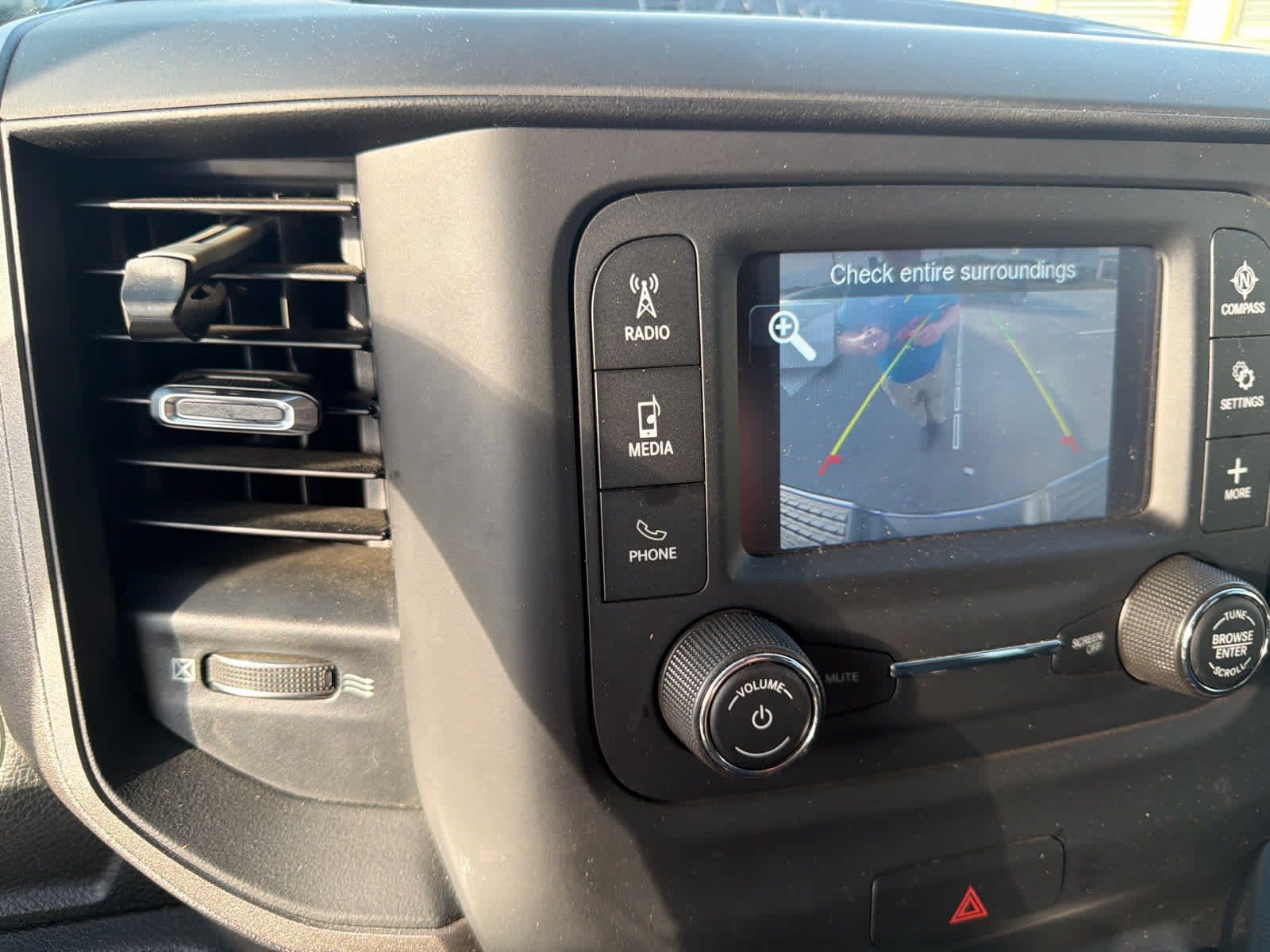 2019 RAM 2500 Tradesman Crew Cab 4x4 6'4" Box
