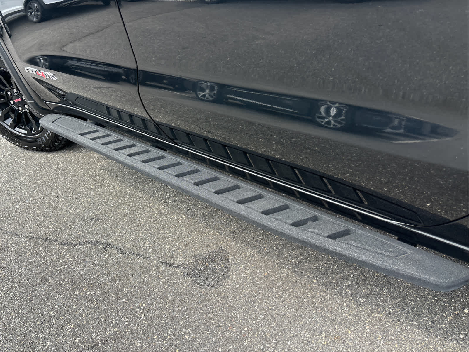 2023 GMC Sierra 1500 AT4X