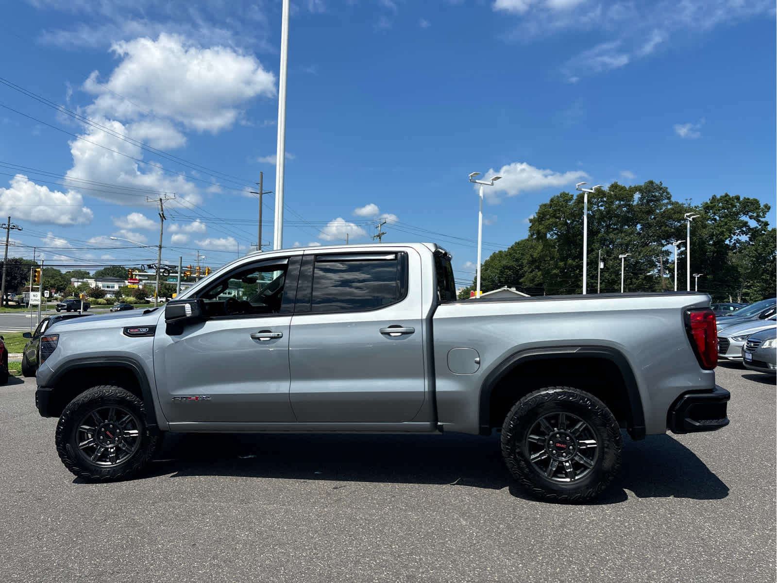 2024 GMC Sierra 1500 AT4X