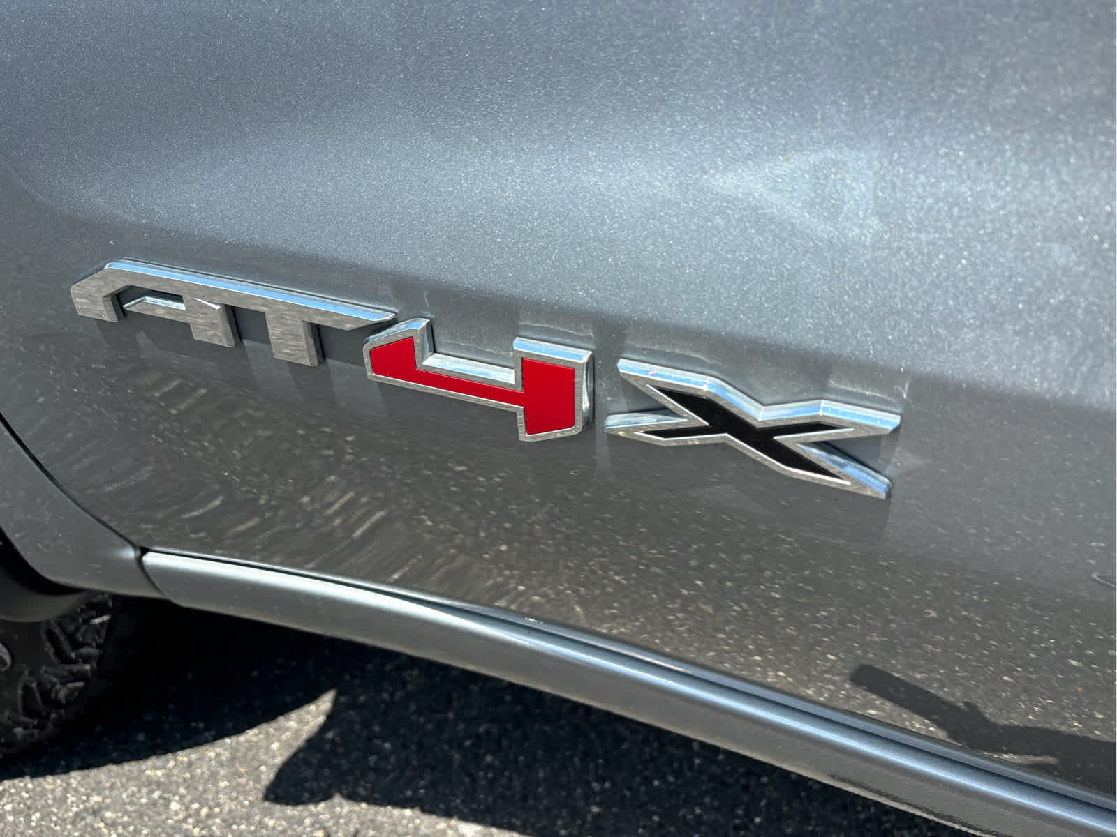 2024 GMC Sierra 1500 AT4X