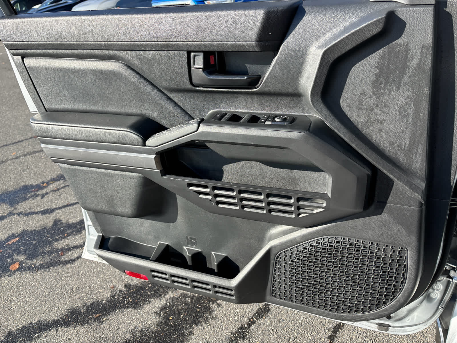 2024 Toyota Tacoma 4WD SR5