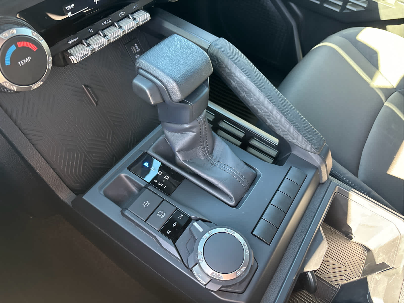 2024 Toyota Tacoma 4WD SR