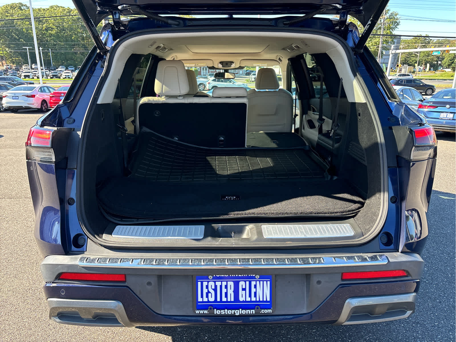 2022 INFINITI QX60 LUXE AWD