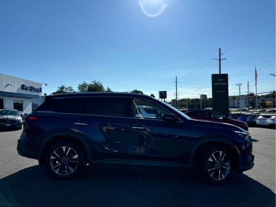 2022 INFINITI QX60 LUXE AWD