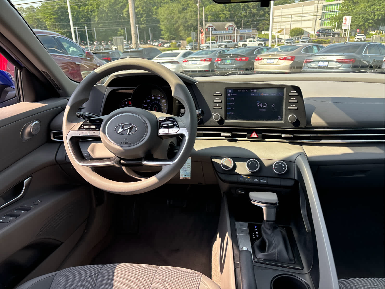 2022 Hyundai Elantra SE