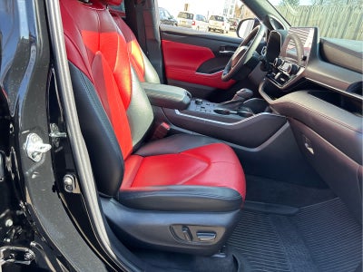 2023 Toyota Highlander XSE
