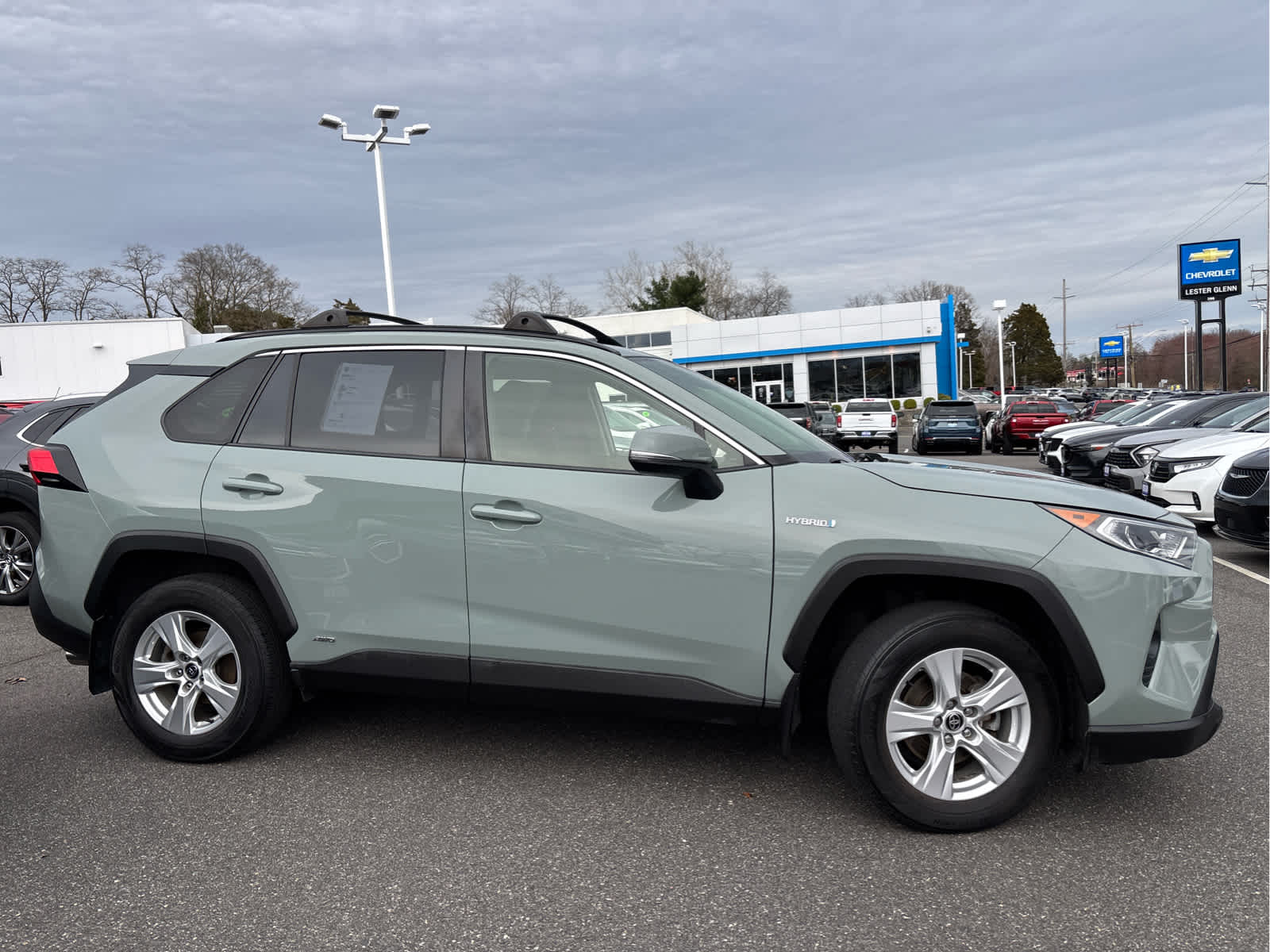 2021 Toyota RAV4 Hybrid XLE