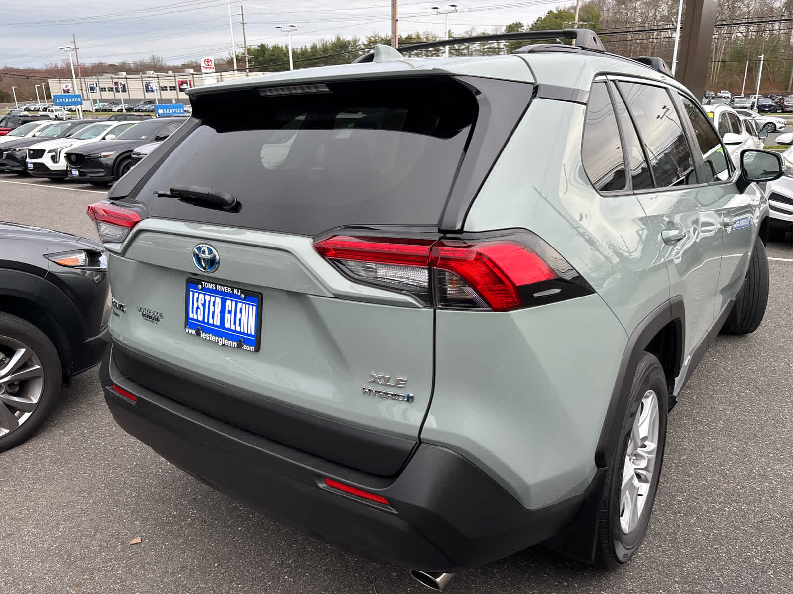 2021 Toyota RAV4 Hybrid XLE
