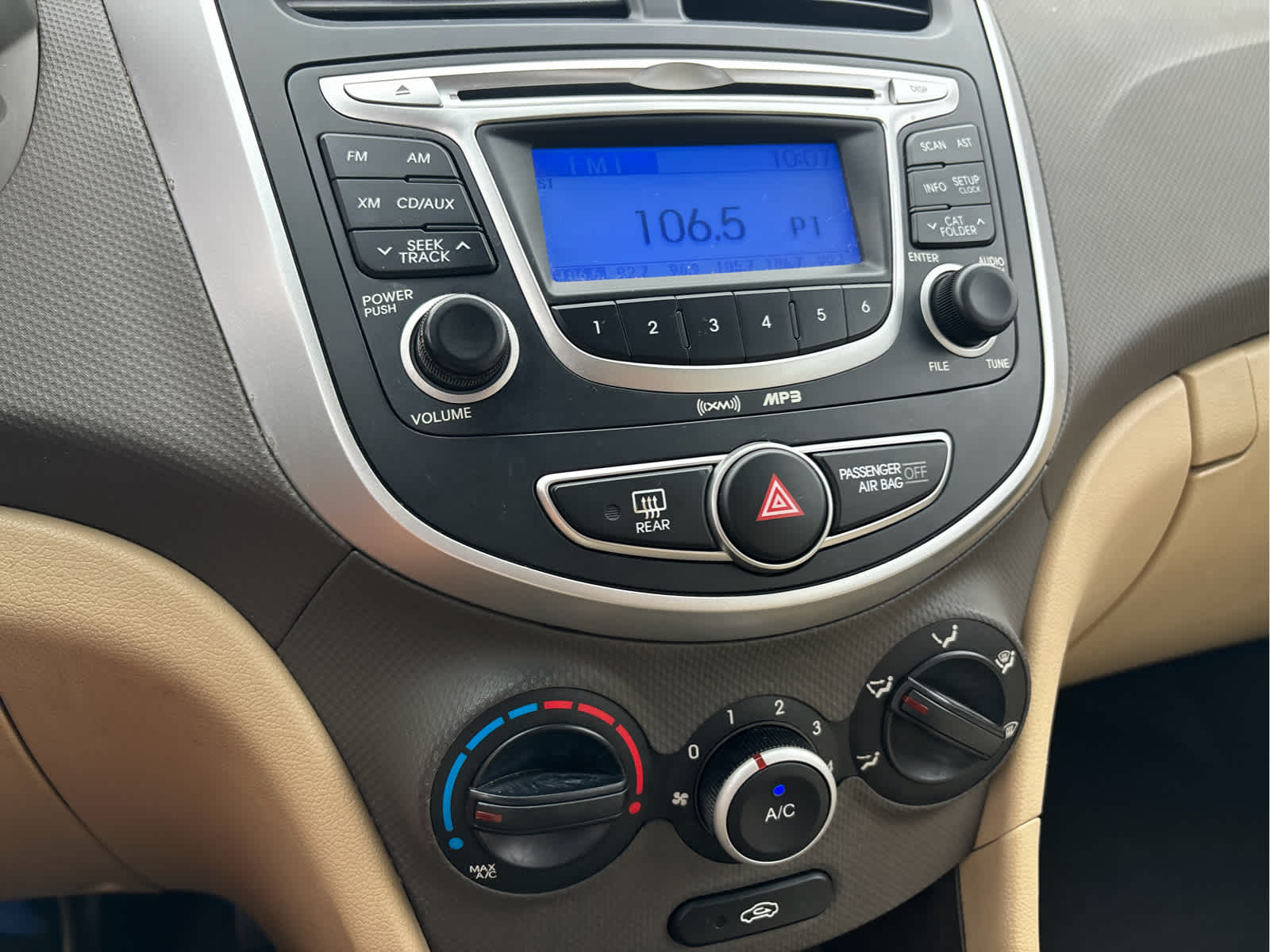 2012 Hyundai Accent GLS