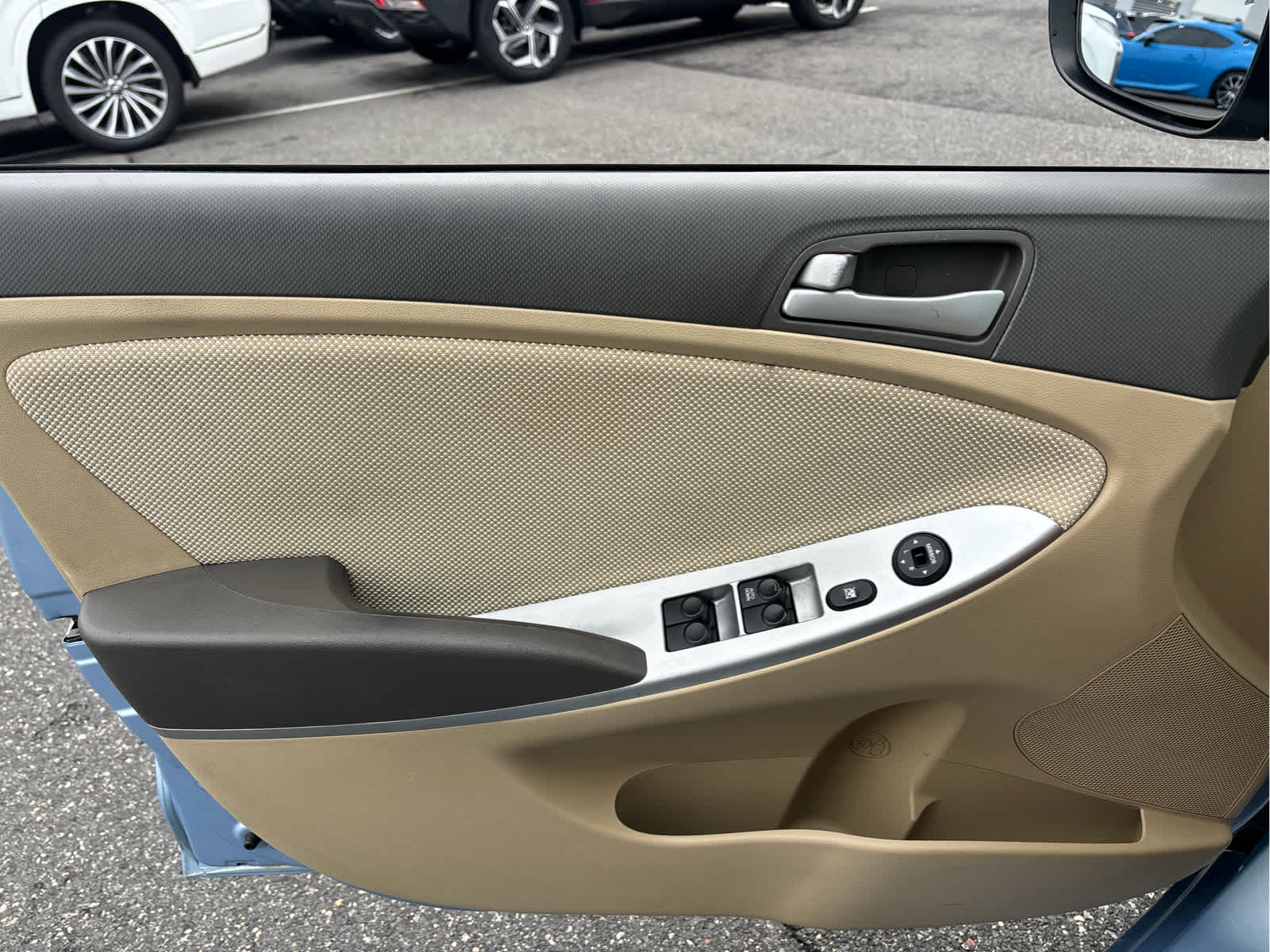 2012 Hyundai Accent GLS
