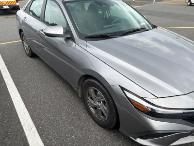 2025 Hyundai Elantra SE