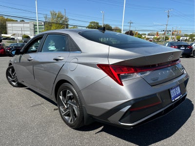 2024 Hyundai Elantra Limited