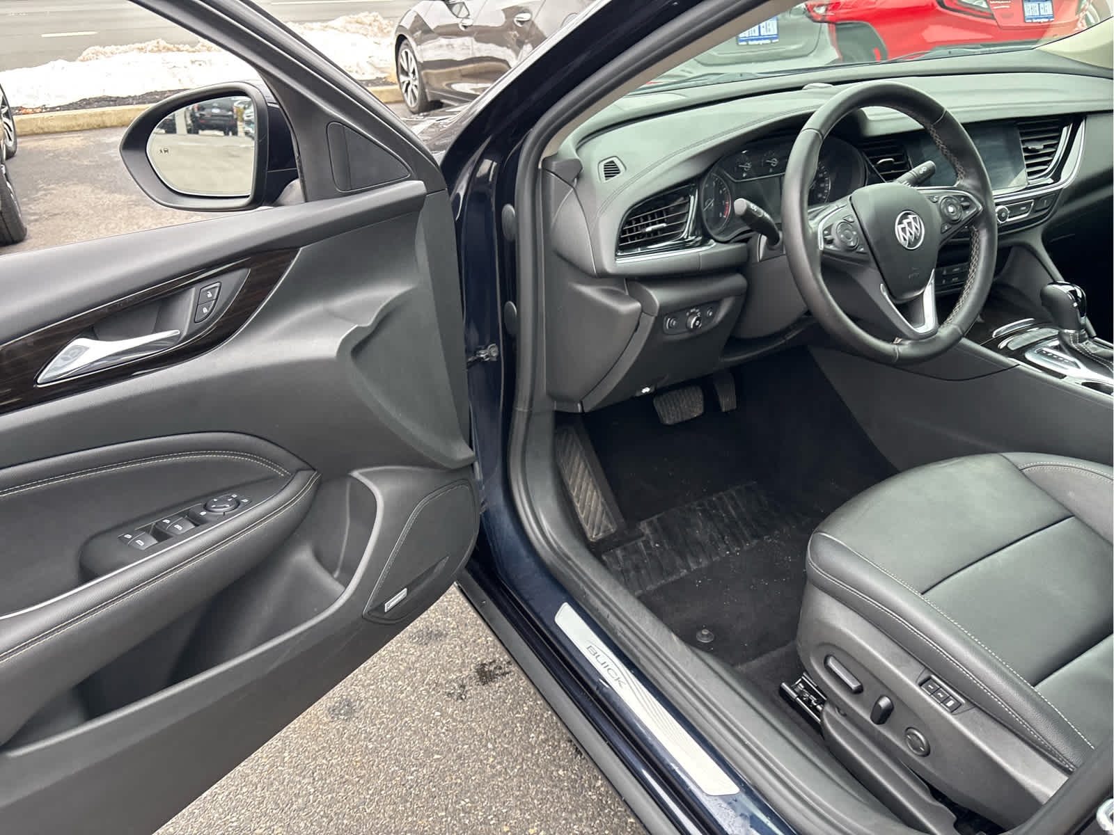 2020 Buick Regal Sportback Essence