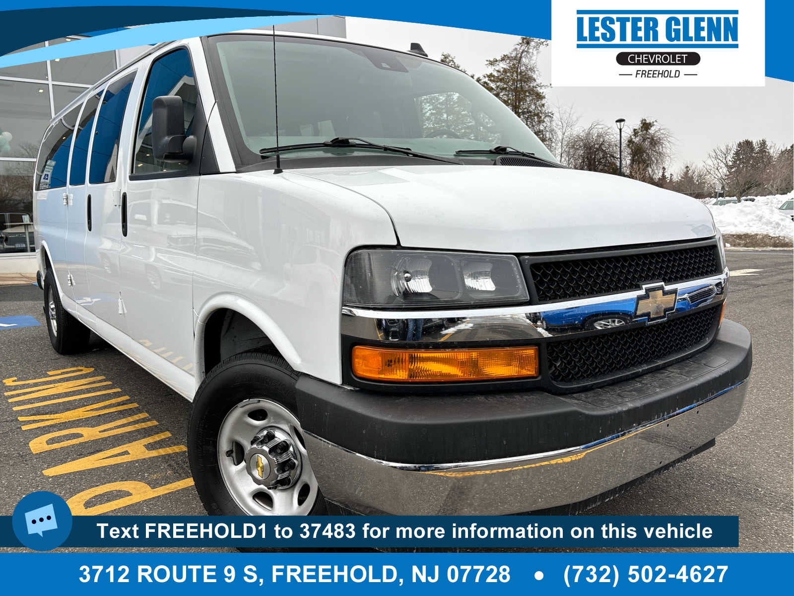 2025 Chevrolet Express Passenger 1LT