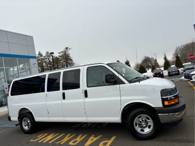 2025 Chevrolet Express Passenger 1LT
