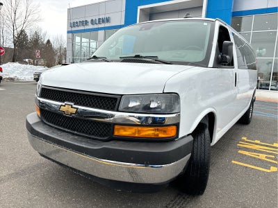2025 Chevrolet Express Passenger 1LT