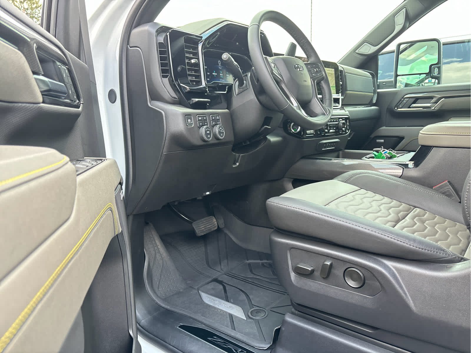 2025 Chevrolet Silverado 2500 HD ZR2