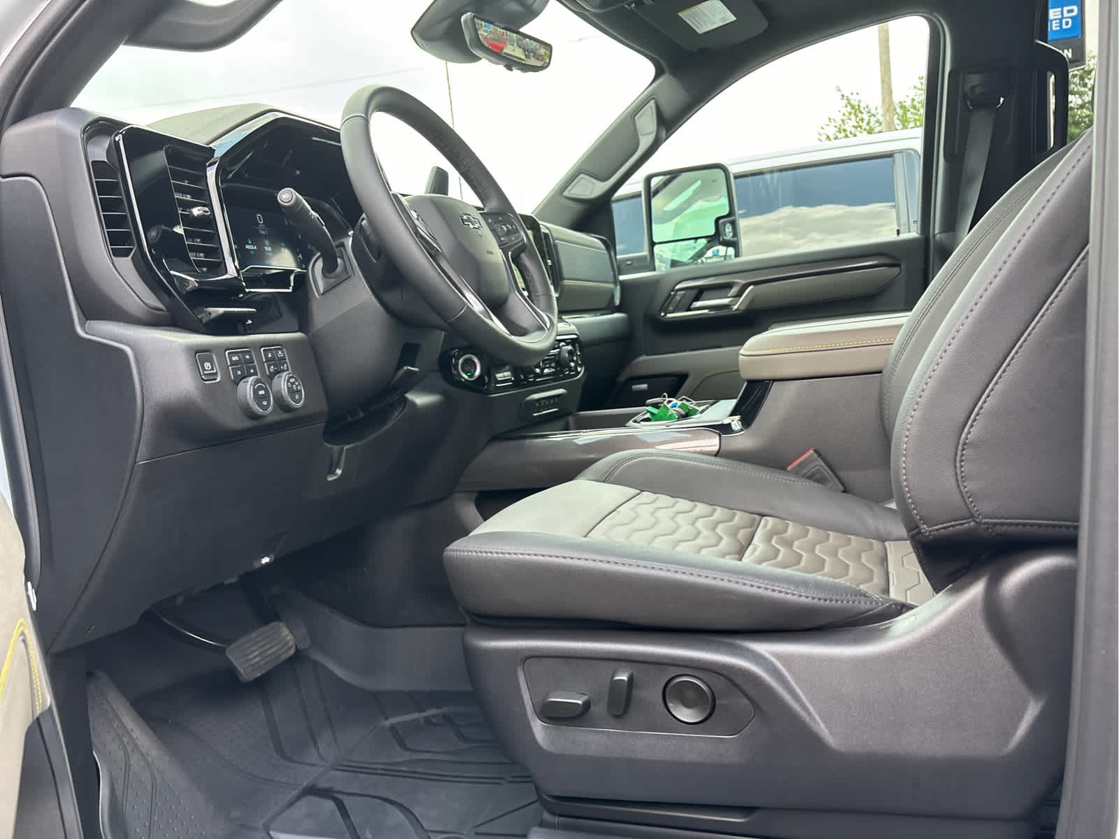 2025 Chevrolet Silverado 2500 HD ZR2