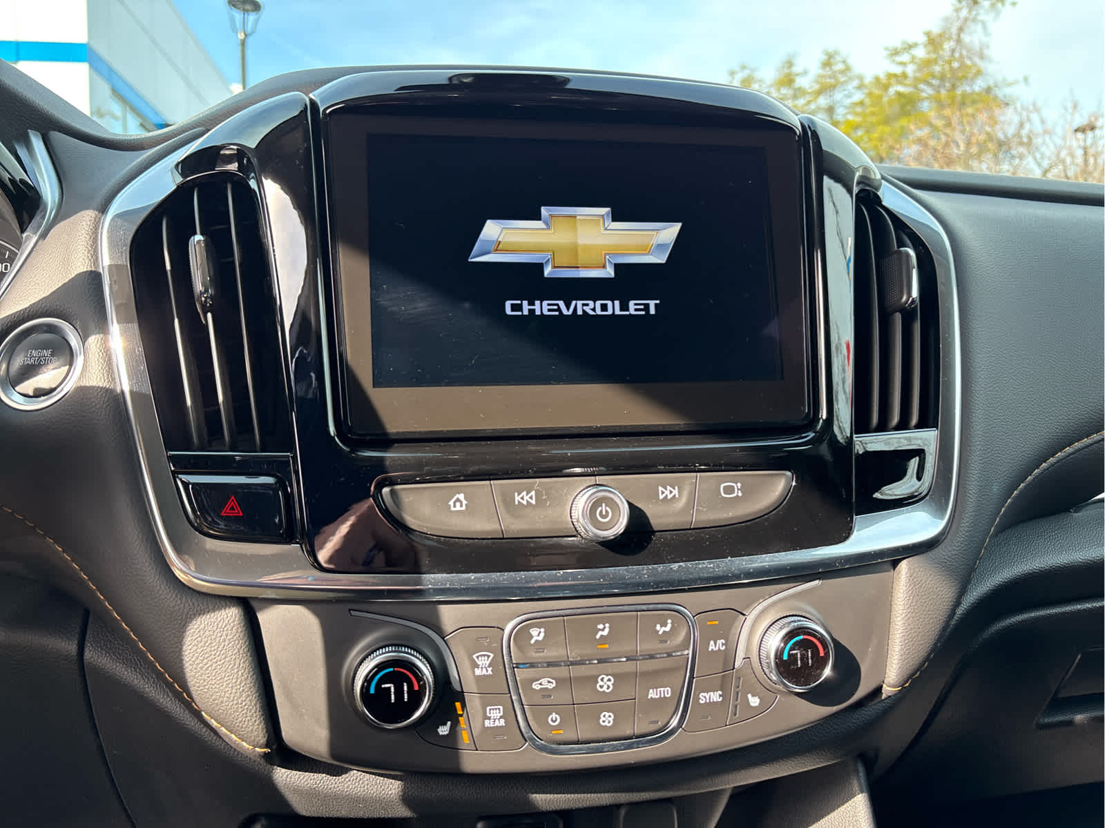 2020 Chevrolet Traverse LT Leather