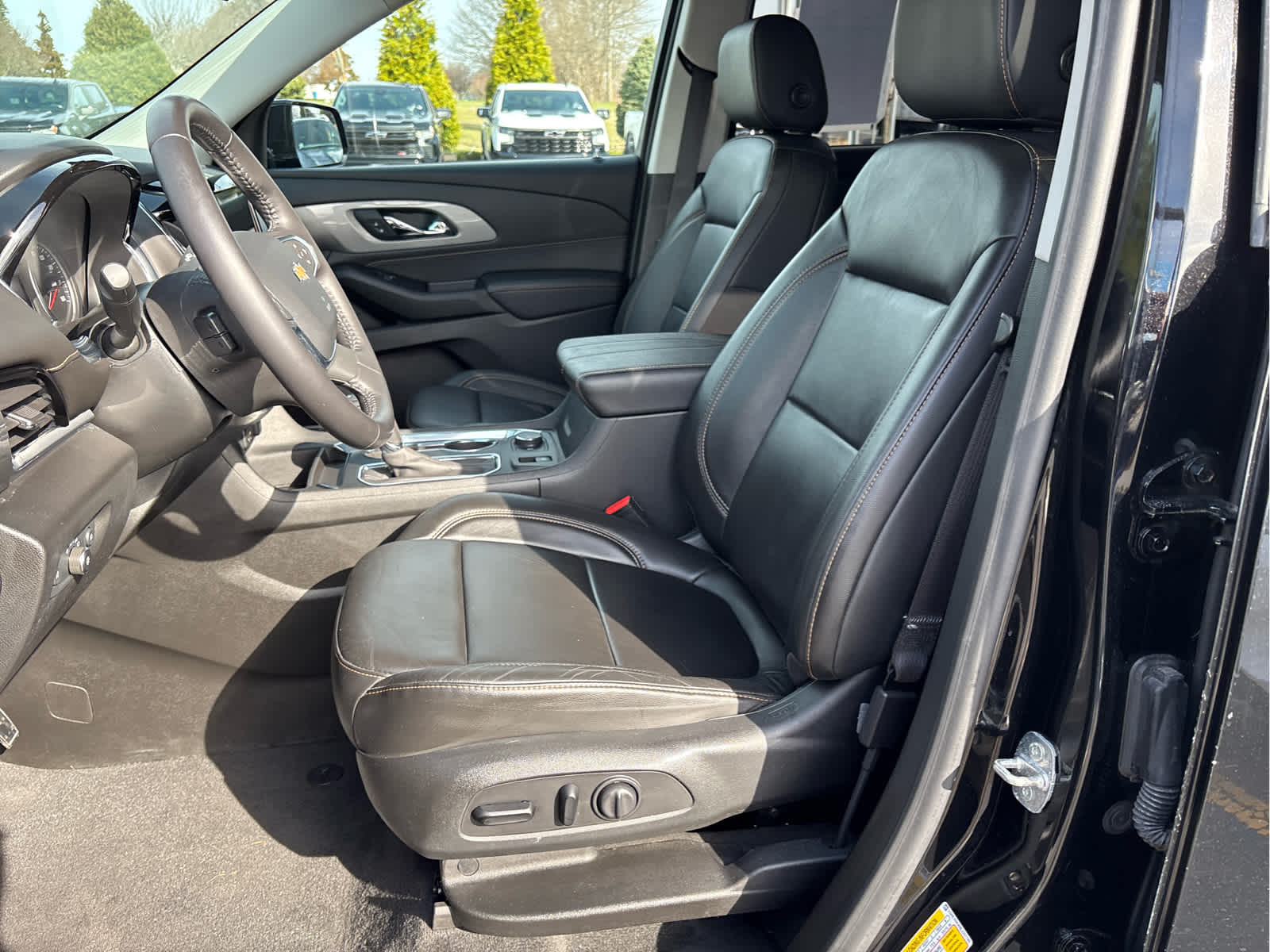 2020 Chevrolet Traverse LT Leather