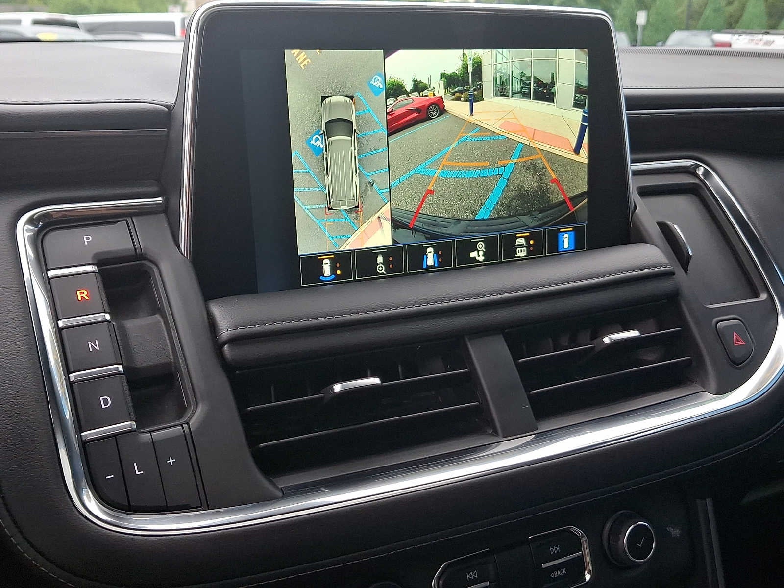 2022 Chevrolet Suburban LT