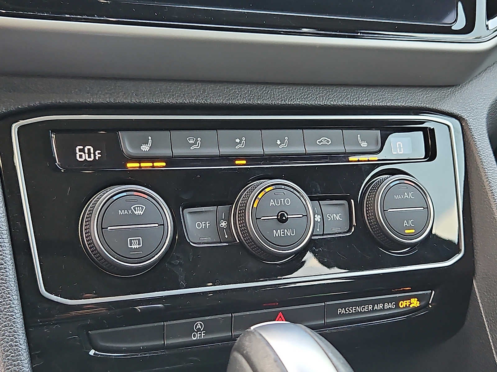 2023 Volkswagen Atlas Cross Sport 2.0T SEL