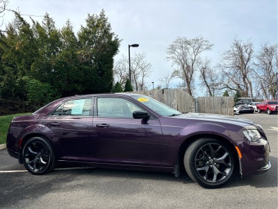 2020 Chrysler 300 Touring