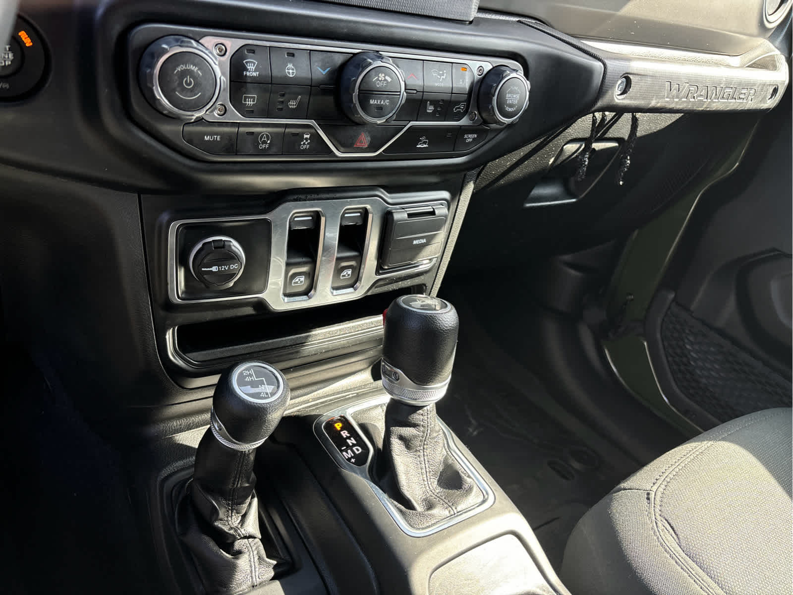 2022 Jeep Wrangler Willys