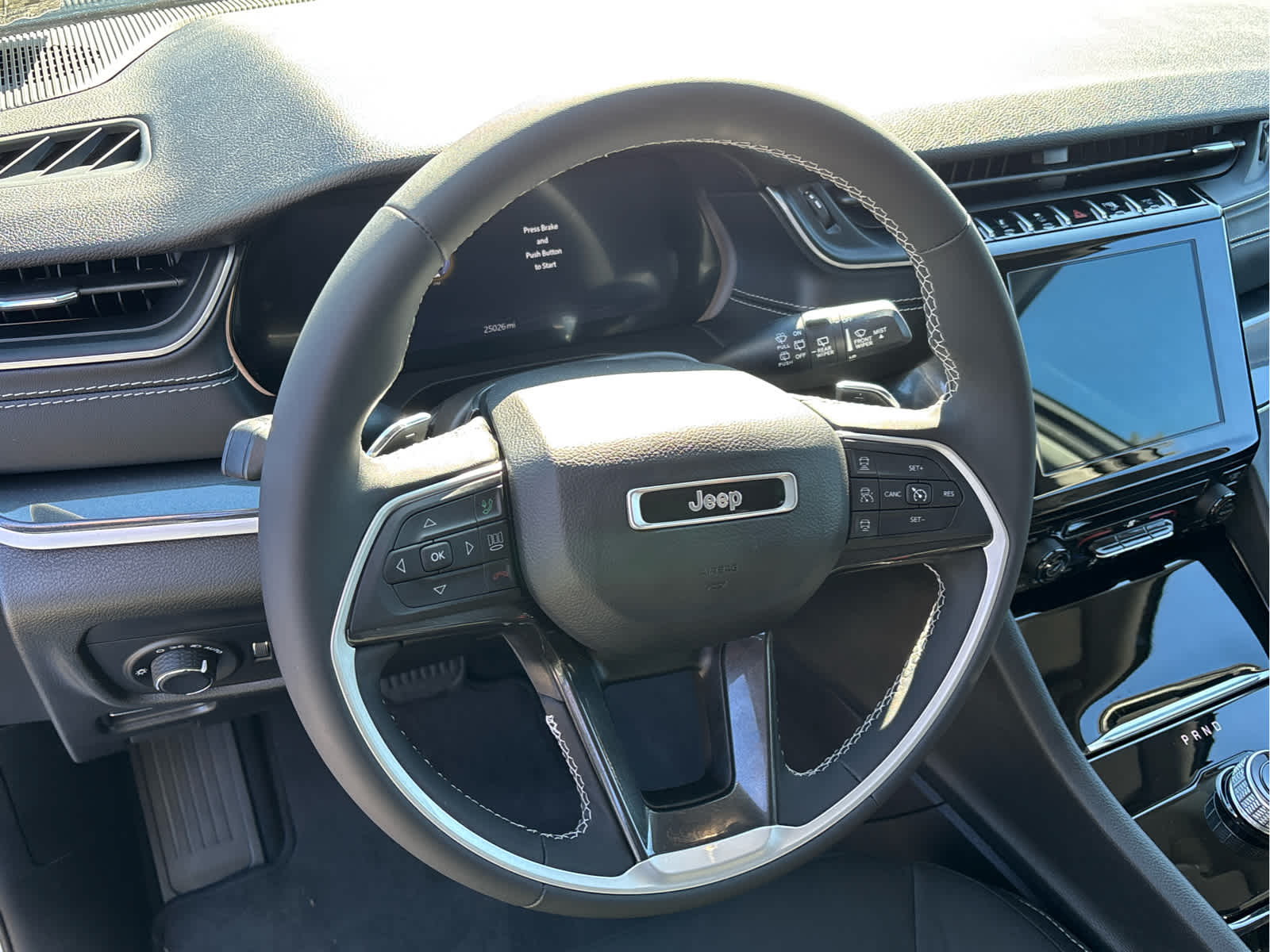 2023 Jeep Grand Cherokee Laredo