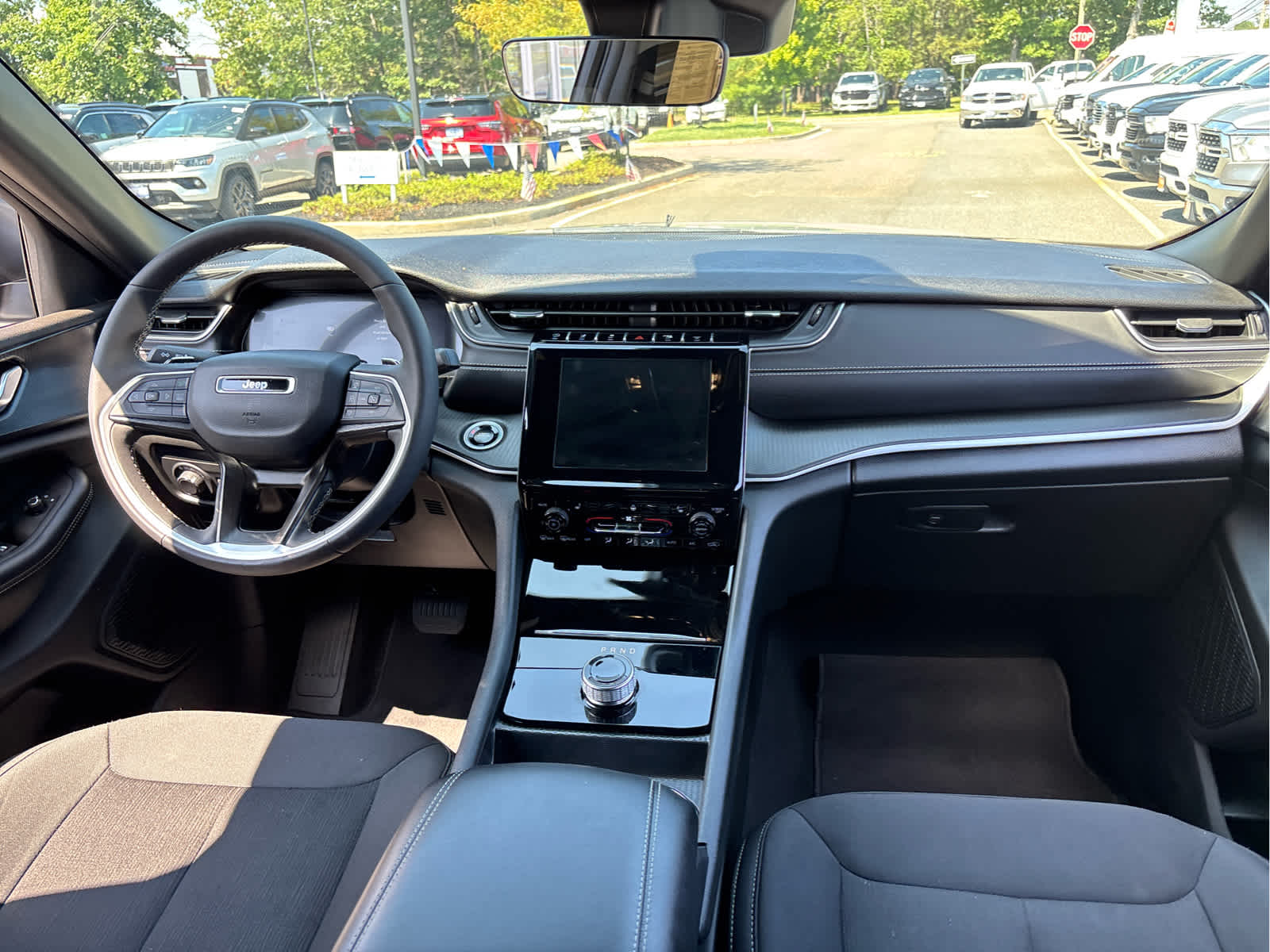 2025 Jeep Grand Cherokee Laredo X