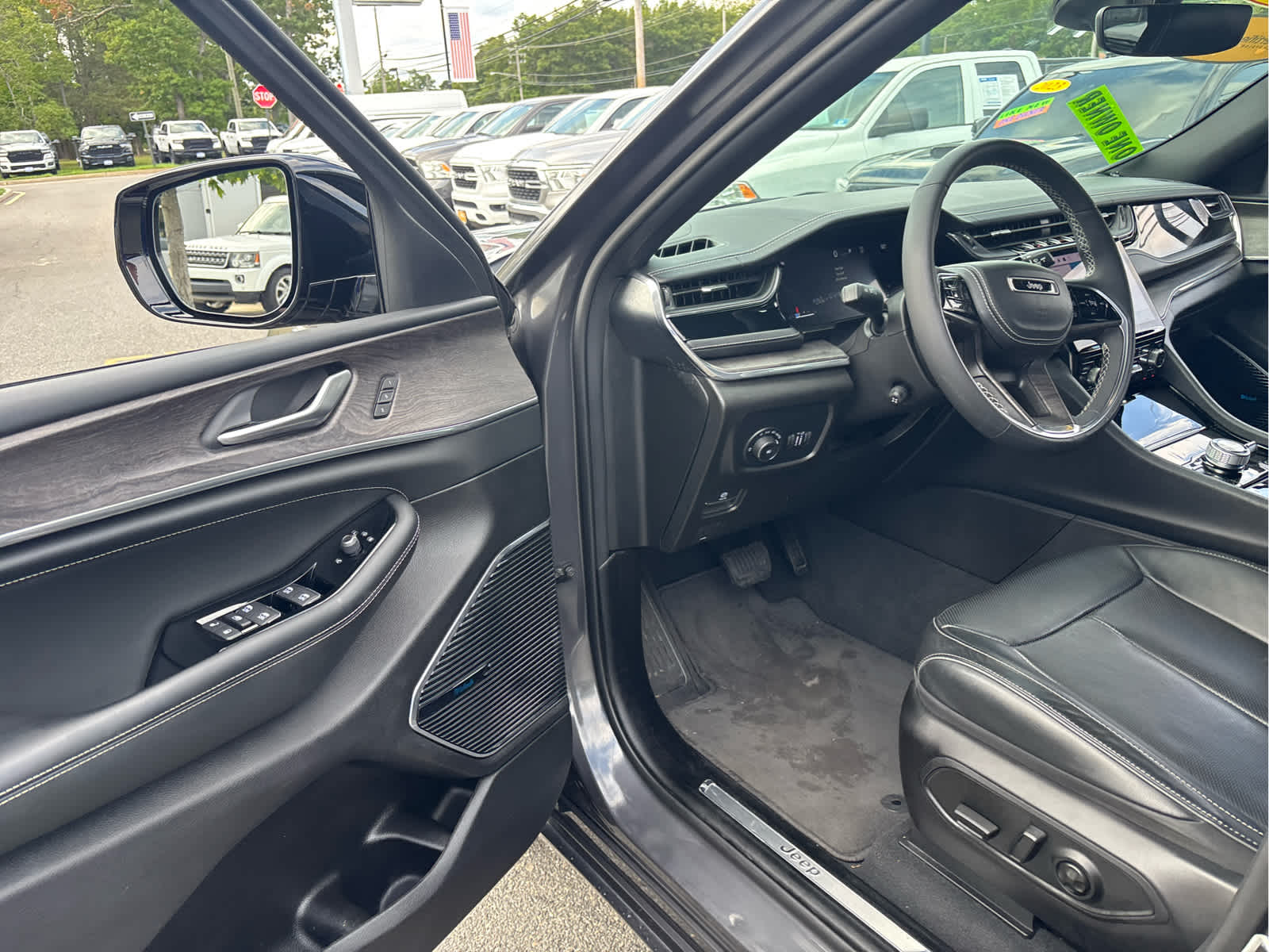 2023 Jeep Grand Cherokee Overland