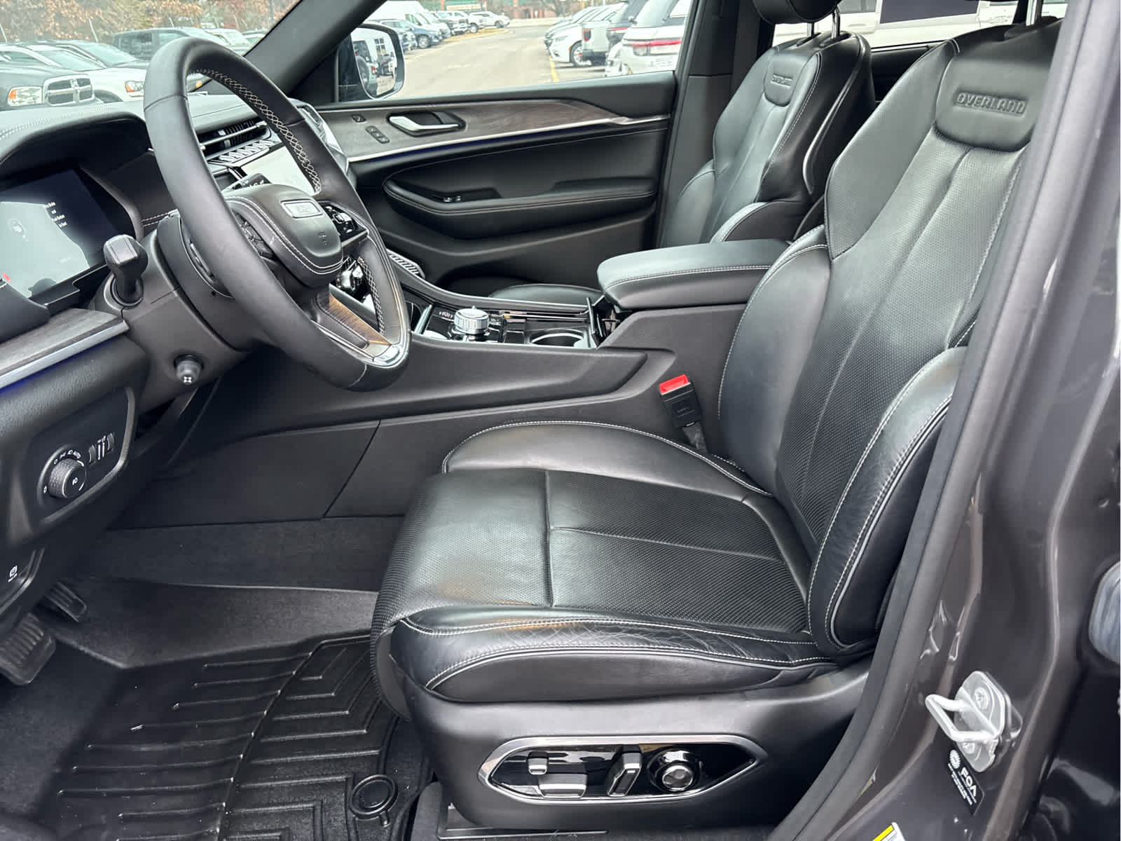 2022 Jeep Grand Cherokee Overland