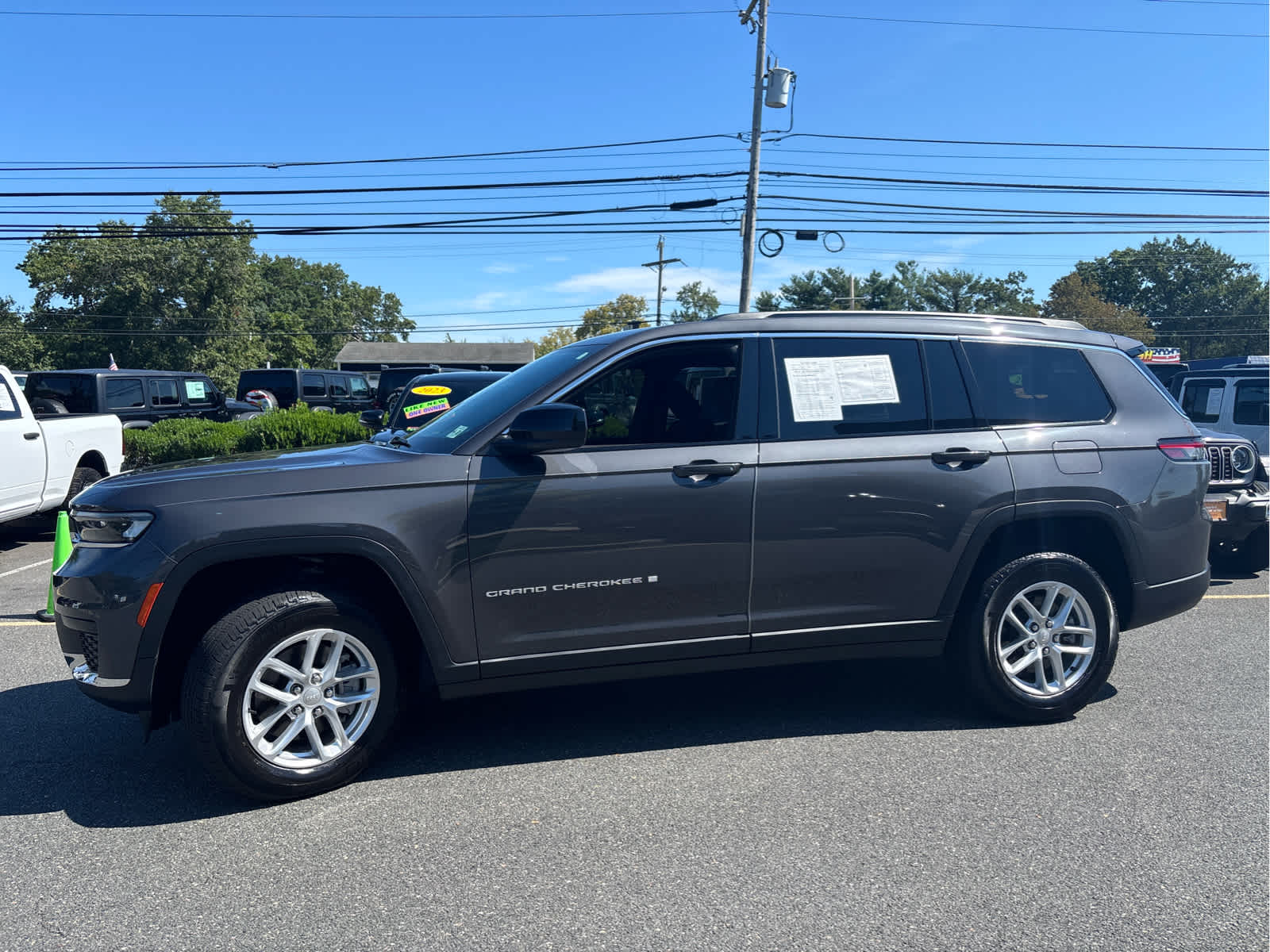 2024 Jeep Grand Cherokee L Laredo