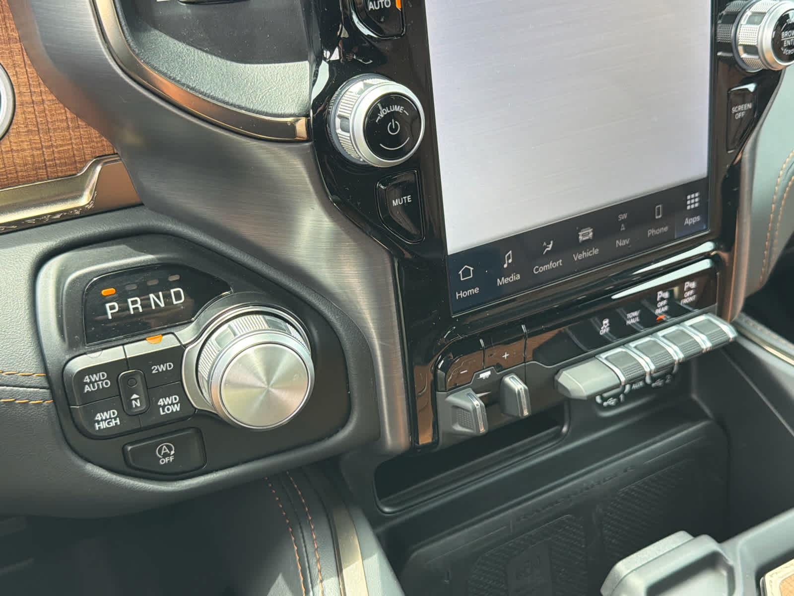 2024 RAM 1500 Longhorn