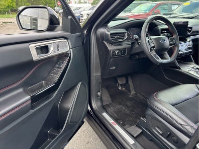 2024 Ford Explorer ST-Line