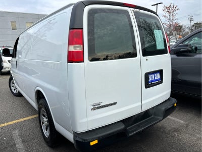 2009 Chevrolet Express Cargo Van RWD 1500 135"
