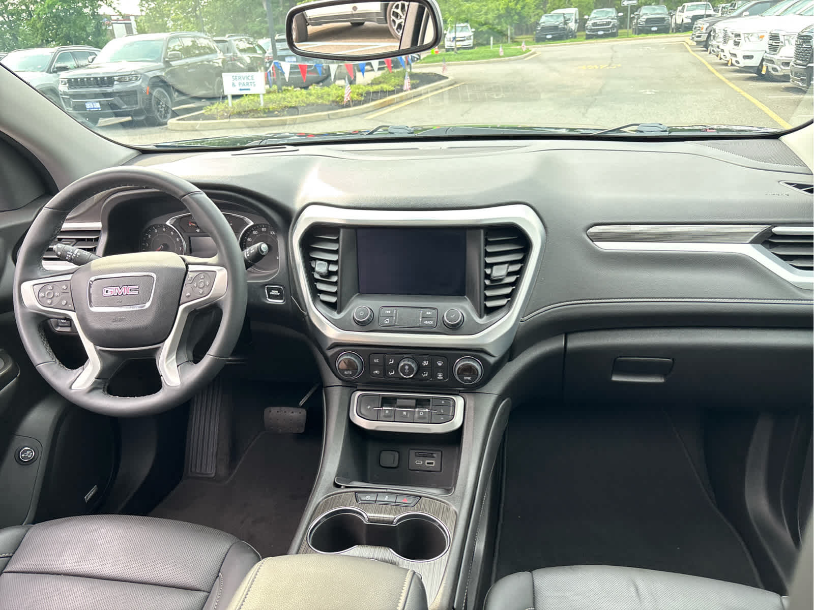 2023 GMC Acadia SLT