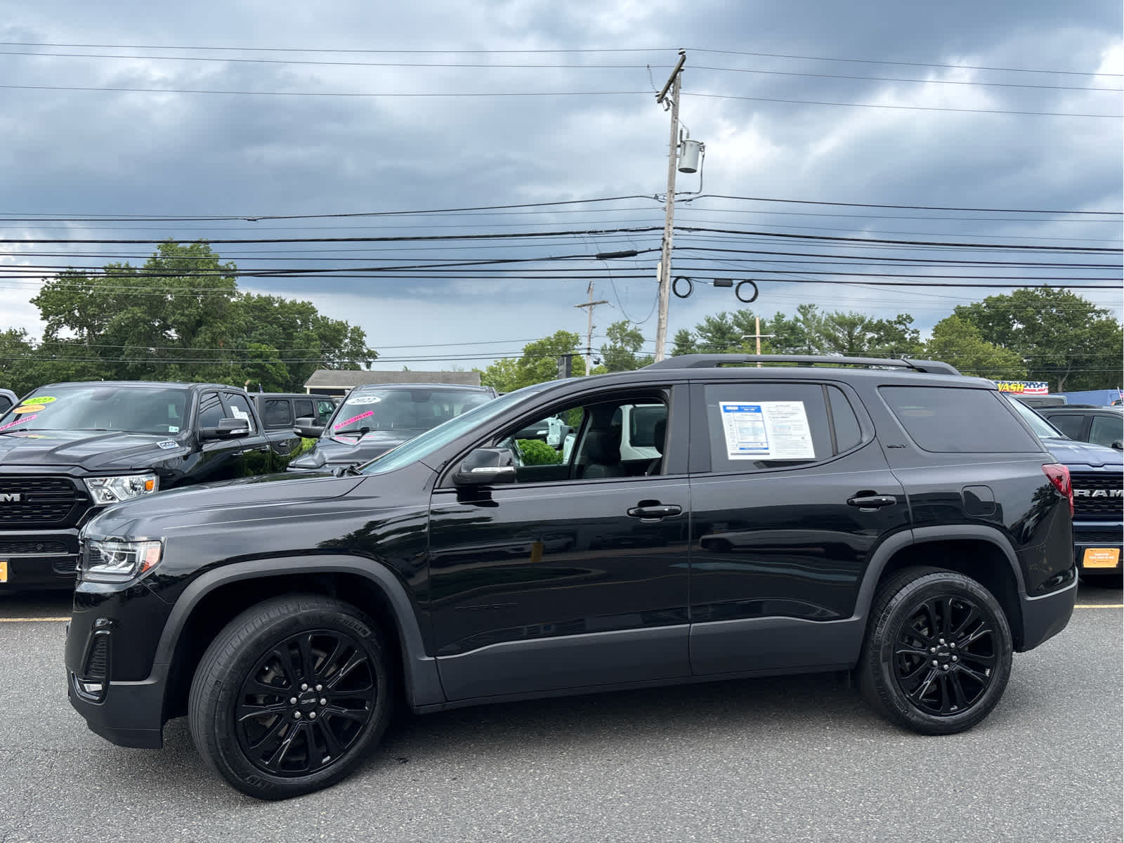 2023 GMC Acadia SLT