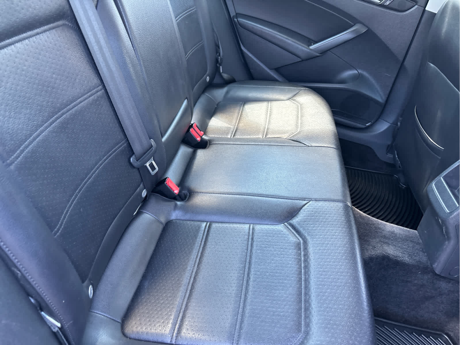 2015 Volkswagen Passat 1.8T Limited Edition