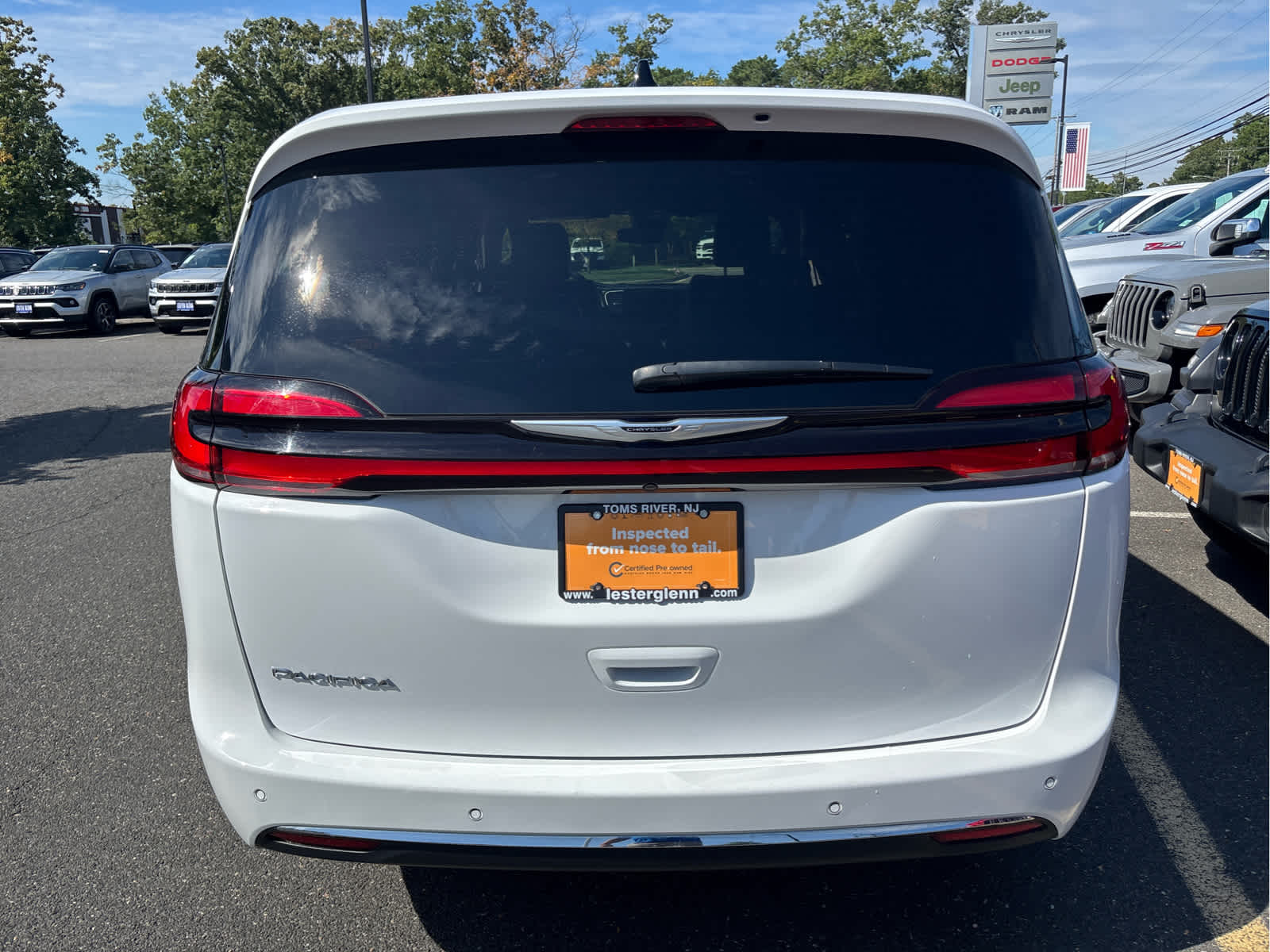 2025 Chrysler Pacifica Select