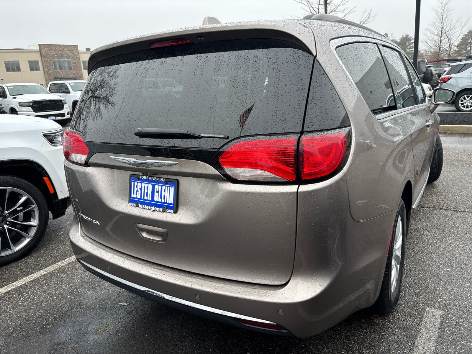 2017 Chrysler Pacifica Touring-L