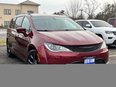 2020 Chrysler Pacifica Touring L